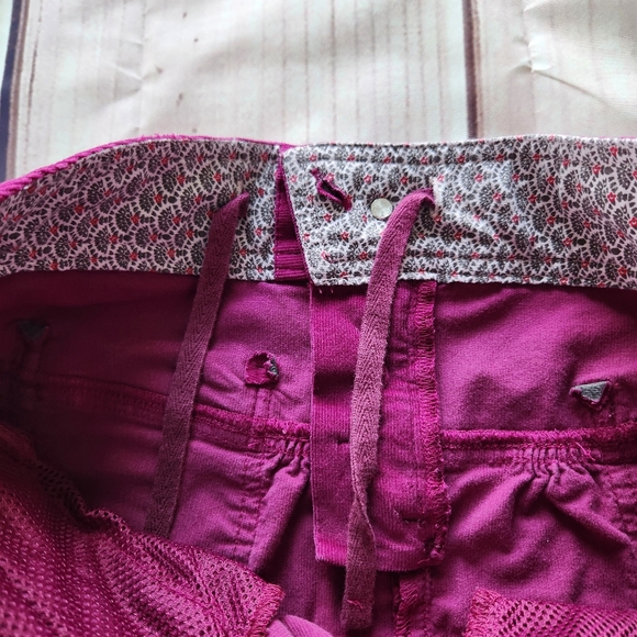 Athleta "Cordoba" Corduroy Mini Skirt Magenta Raspberry Pink | Women's Size 2 - Picture 5 of 9